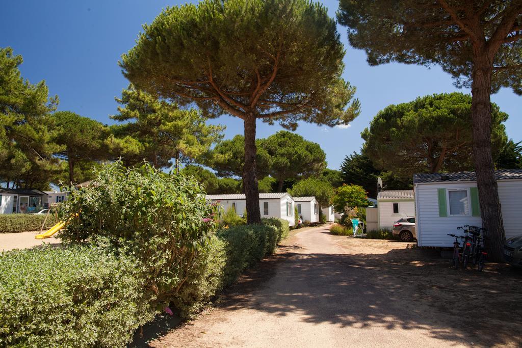 Camping Le Suroit Le Bois-Plage-en-Ré Eksteriør billede