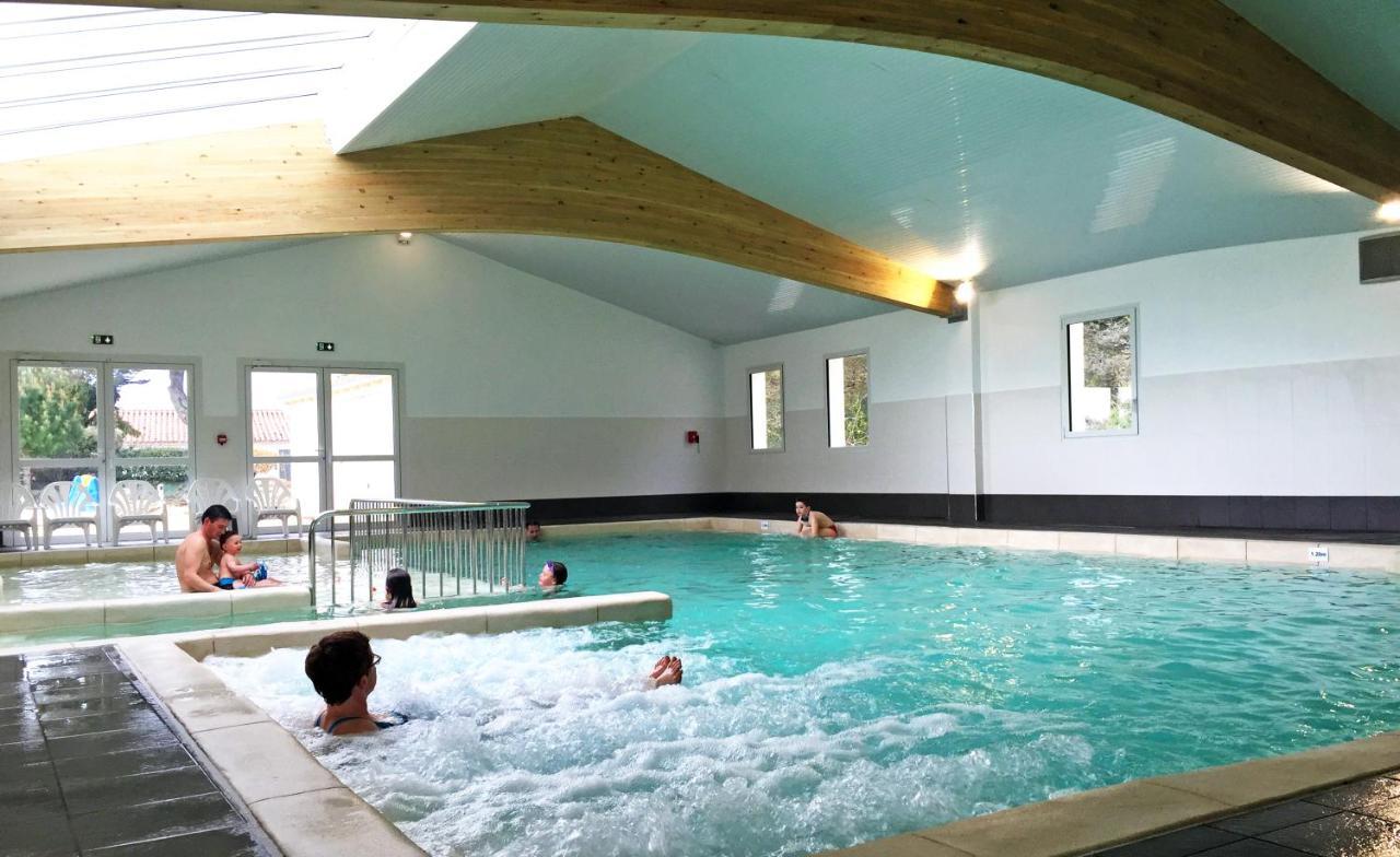 Camping Le Suroit Le Bois-Plage-en-Ré Eksteriør billede